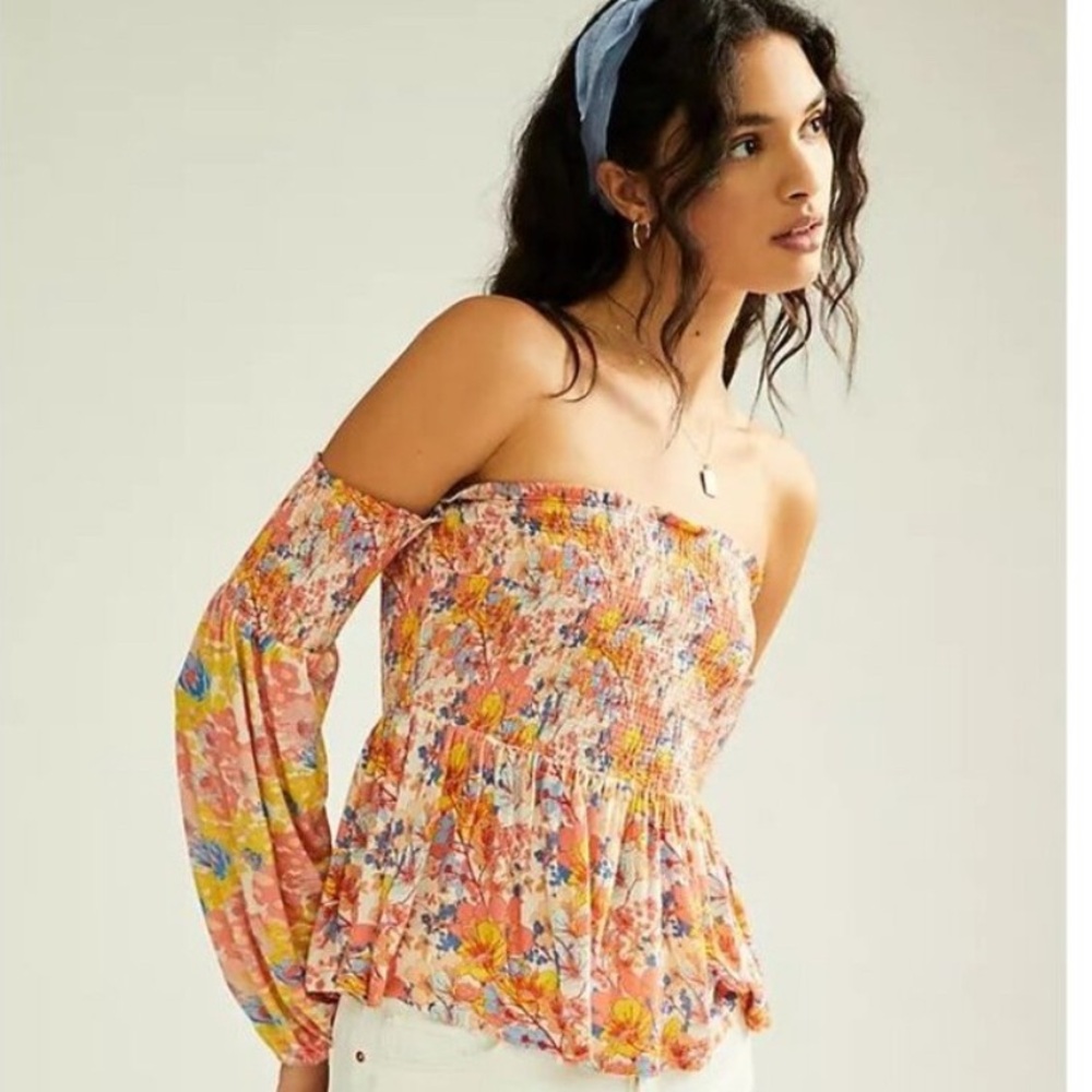 Anthropologie Roslyn Conditions Apply Smocked Top, Size XS